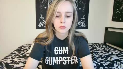 Luna online show from 02/23/25, 08:55