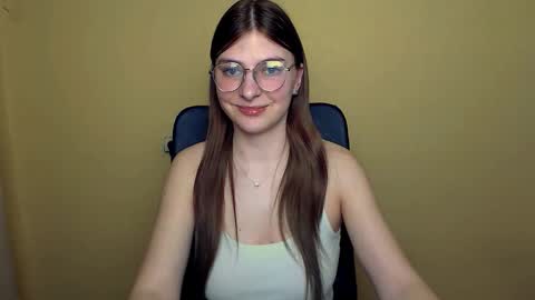 Luna online show from 02/25/26, 04:16