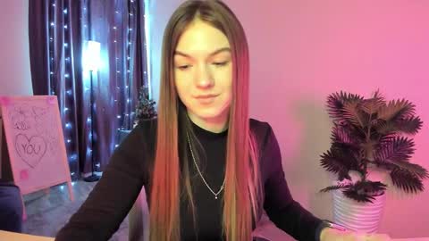 Luna online show from 02/18/26, 04:19