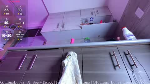 Luna Luuvz online show from 07/12/26, 04:14