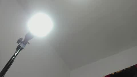 Luna  online show from 05/01/26, 09:47