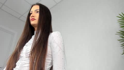 Adele online show from 03/19/26, 08:07