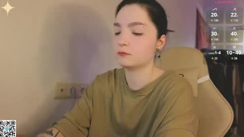 Luna online show from 04/25/26, 01:19
