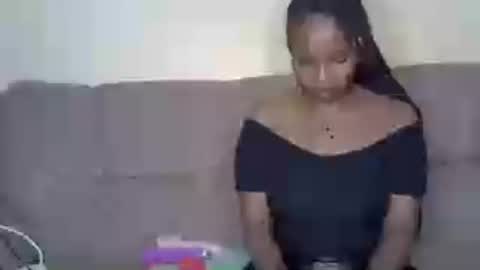 luna_peachy online show from 06/18/26, 07:52