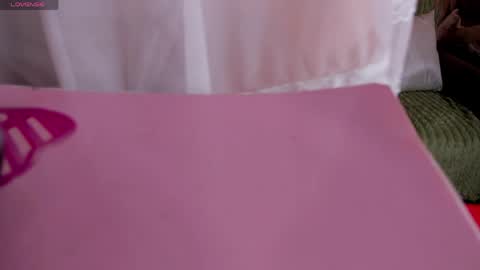 Luna Reid online show from 04/17/26, 04:15