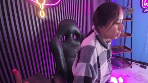 Luna Rosse  online show from 04/07/26, 12:16