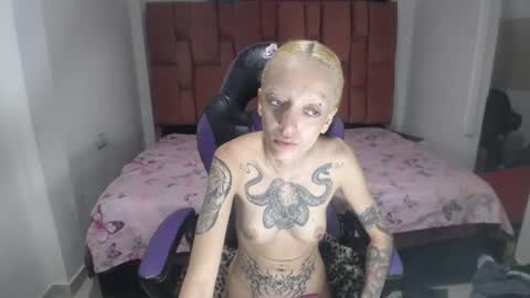 Luna online show from 12/06/24, 05:55