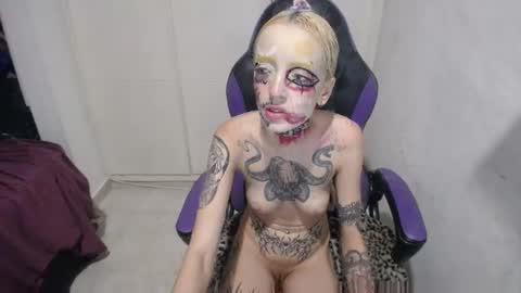 Luna online show from 12/20/24, 06:19