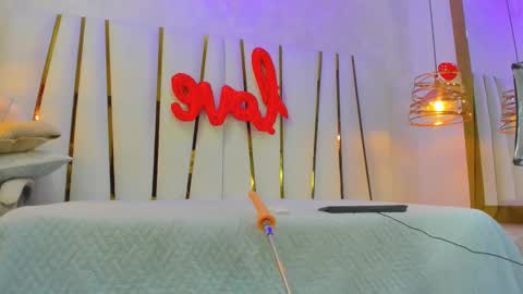 Luna online show from 02/22/26, 05:00