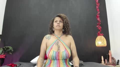 Snapshot of luna_smit_ chatting on 11/19/25, 09:26 Luna online show from 11/19/25, 09:26