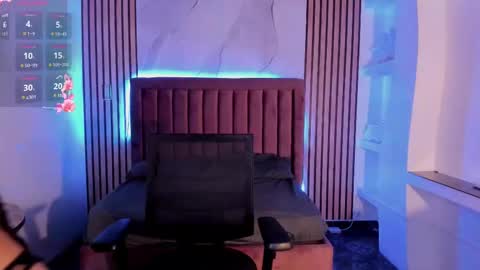 Luna  online show from 09/18/25, 12:07