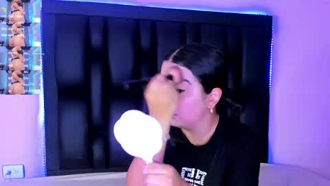 Luna  online show from 11/05/25, 12:05