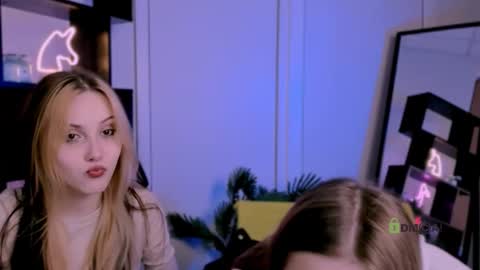 Snapshot of luna_tin chatting on 09/26/25, 07:18 Luna online show from 09/26/25, 07:18