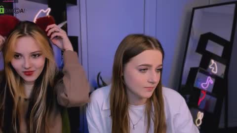 Snapshot of luna_tin chatting on 09/30/25, 08:41 Luna online show from 09/30/25, 08:41