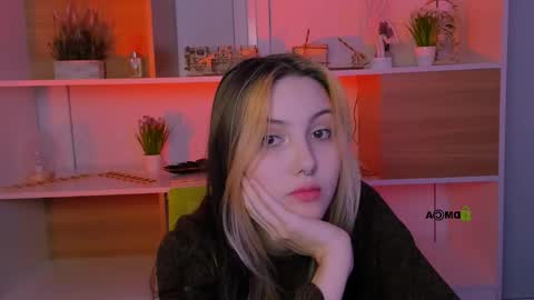 Snapshot of luna_tin chatting on 10/14/25, 07:03 Luna online show from 10/14/25, 07:03