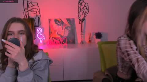 Snapshot of luna_tin chatting on 10/21/25, 07:03 Luna online show from 10/21/25, 07:03