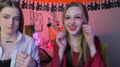 Snapshot of luna_tin chatting on 10/30/25, 08:31 Luna online show from 10/30/25, 08:31