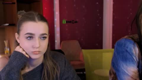 Snapshot of luna_tin chatting on 11/27/25, 09:22 Luna online show from 11/27/25, 09:22