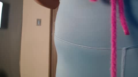 Snapshot of luna_veelvett chatting on 05/19/26, 07:42 luna online show from 05/19/26, 07:42
