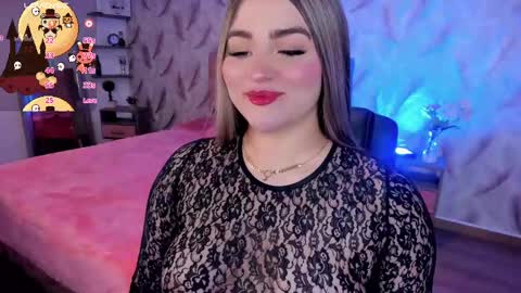 Snapshot of luna_volk chatting on 10/29/25, 03:42 Luna online show from 10/29/25, 03:42