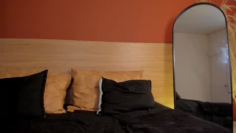 luna online show from 02/28/26, 01:01