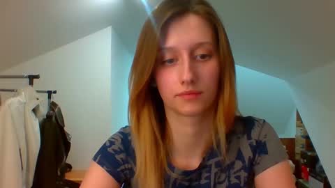 Snapshot of luna_xsensual chatting on 02/17/25, 04:48 L U N A  online show from 02/17/25, 04:48