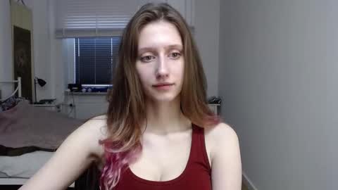 L U N A  online show from 12/19/25, 07:26