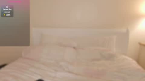 Luna online show from 06/28/26, 02:50