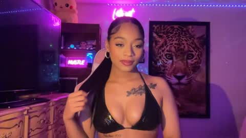 lunaa_11 online show from 07/29/26, 07:06
