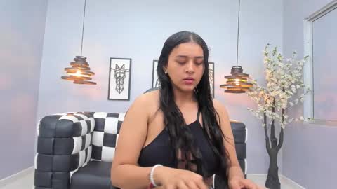 Snapshot of lunaa_abril chatting on 02/27/26, 11:32 Luna Abril online show from 02/27/26, 11:32