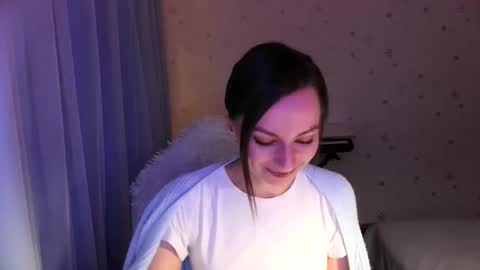 lunaa_bluee online show from 10/26/25, 05:19