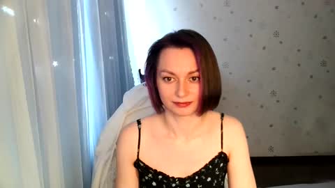 Snapshot of lunaa_bluee chatting on 06/06/26, 04:55 lunaa_bluee online show from 06/06/26, 04:55