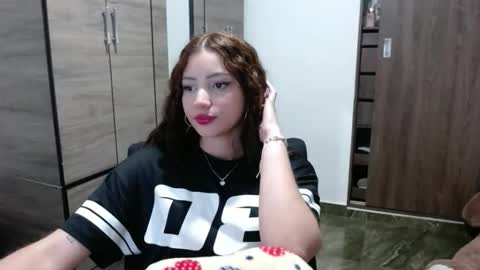 Snapshot of lunaa_sub chatting on 12/01/25, 11:10 lunaa_sub online show from 12/01/25, 11:10