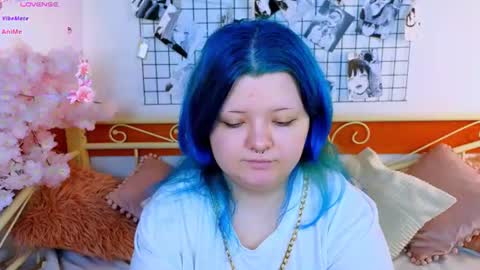 Snapshot of lunaar_ chatting on 07/04/26, 05:35 Luna online show from 07/04/26, 05:35