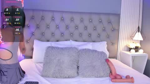 Luna  online show from 12/18/25, 05:19