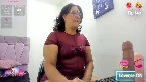 Snapshot of lunabrillante1972 chatting on 06/15/26, 12:35 lunabrillante1972 online show from 06/15/26, 12:35