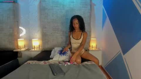 Snapshot of lunabroonks chatting on 02/26/26, 04:55 Luna online show from 02/26/26, 04:55