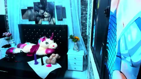 Snapshot of lunabustygirl chatting on 12/15/25, 10:03 lunabustygirl online show from 12/15/25, 10:03