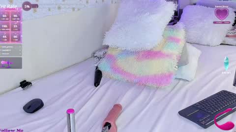 Luna online show from 01/12/25, 10:54