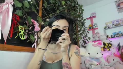 lunacristal_moon online show from 02/22/25, 11:03