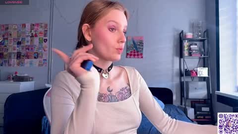 Britney online show from 04/29/26, 04:11