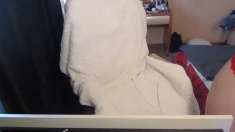 Snapshot of lunadelsol2 chatting on 02/14/25, 02:33 Luna..ntmu online show from 02/14/25, 02:33