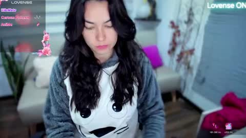 Luna online show from 04/12/26, 03:44