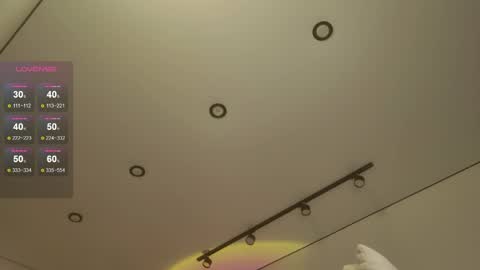 Luna online show from 04/13/26, 11:54