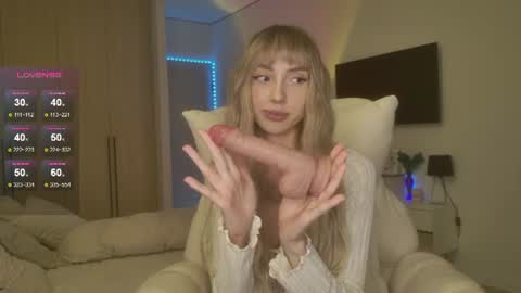 Luna online show from 06/22/26, 10:29