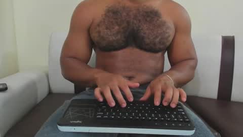 Luna online show from 01/15/26, 06:51