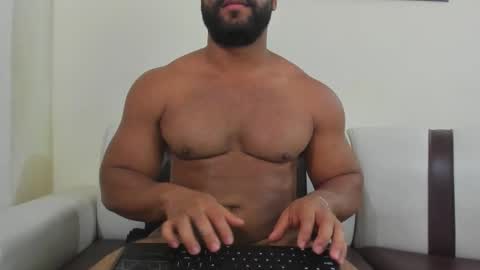 Luna online show from 03/12/26, 06:41