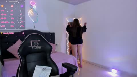 LUNA KITTY  online show from 05/19/26, 12:00