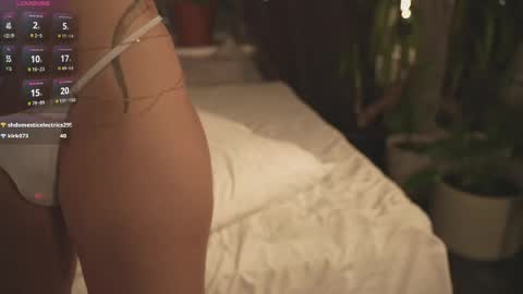 lunalike online show from 04/18/26, 07:58