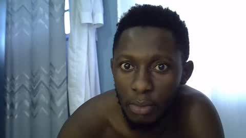 lunalove22_ online show from 11/20/25, 03:28